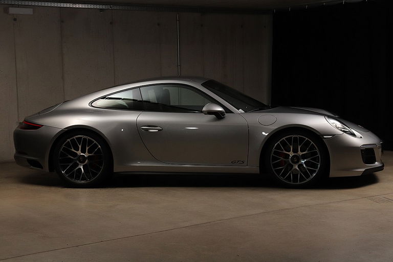 Porsche 991.2 Carrera GTS