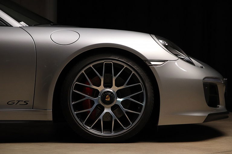 Porsche 991.2 Carrera GTS