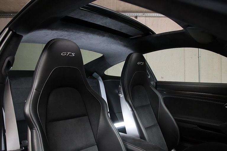 Porsche 991.2 Carrera GTS