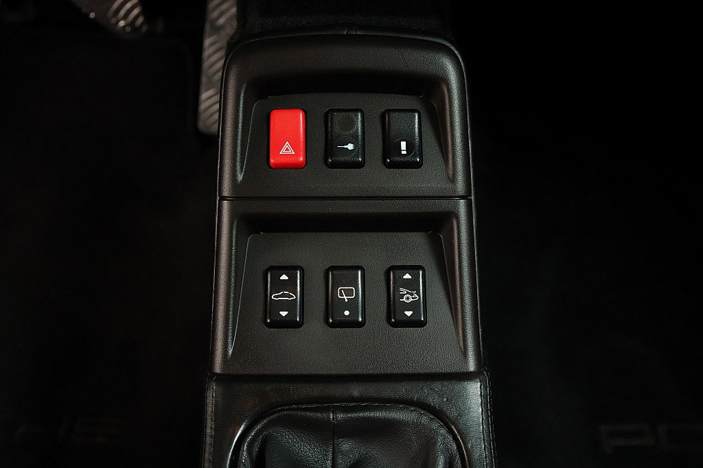 Porsche 993 Carrera 4S