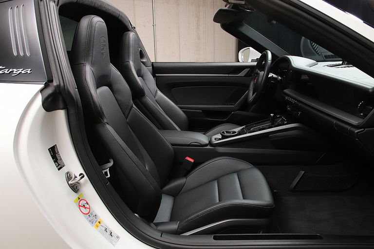 Porsche 992 Targa 4