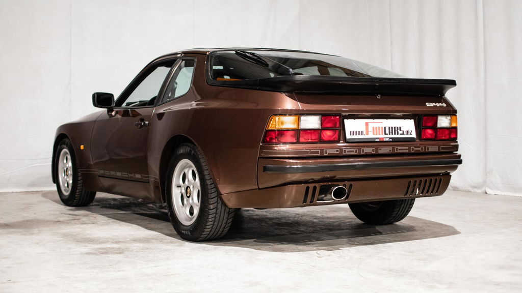 Porsche 944 Coupé