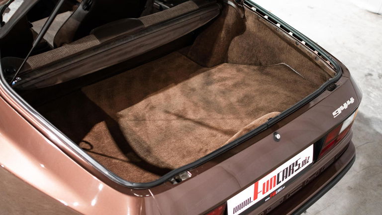 Porsche 944 Coupé
