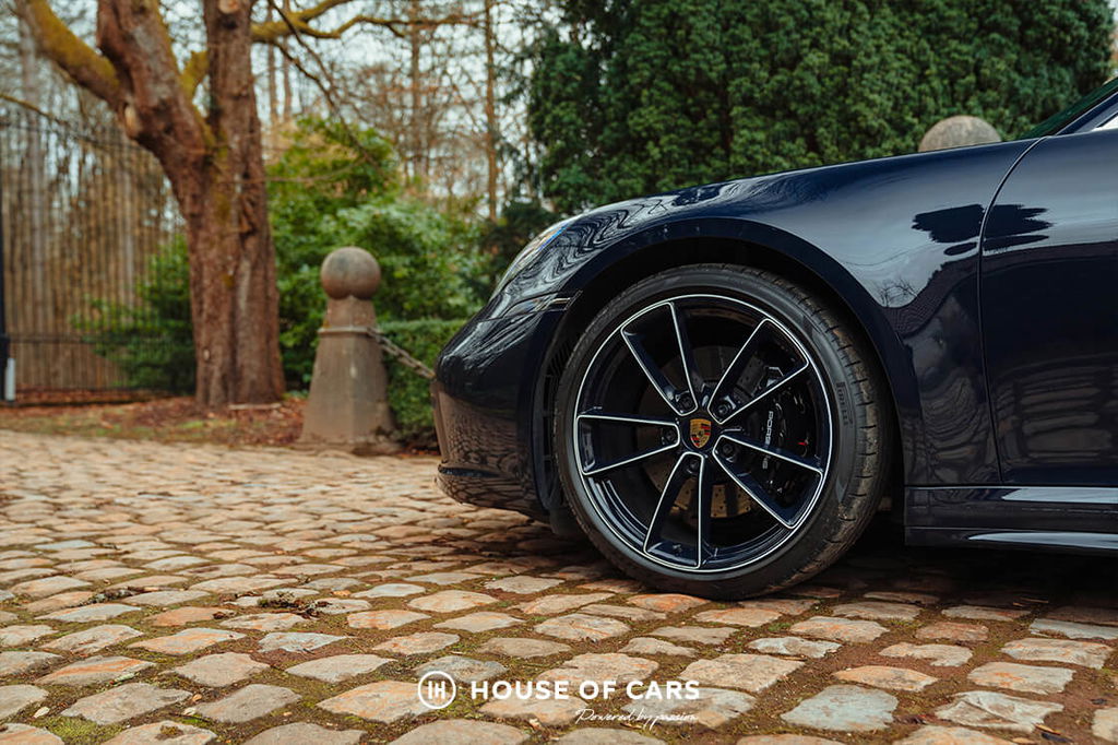 Porsche 992 Belgian Legend Edition