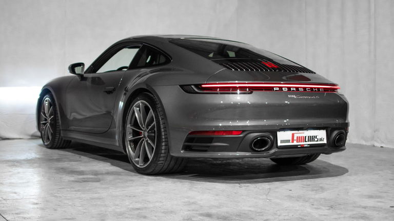Porsche 992 Carrera 4S