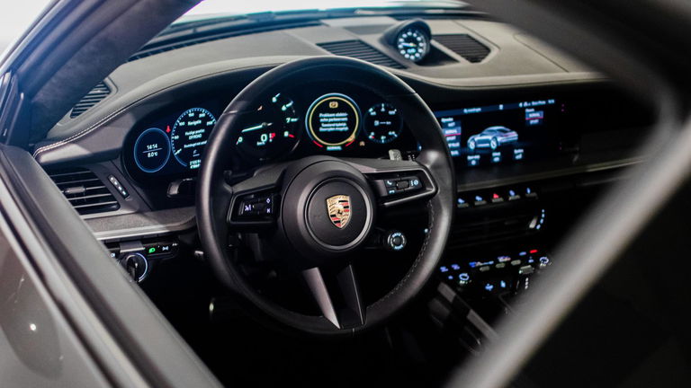 Porsche 992 Carrera 4S