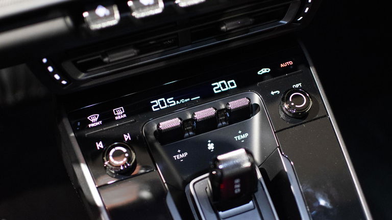 Porsche 992 Carrera 4S