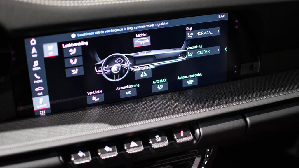 Porsche 992 Carrera 4S