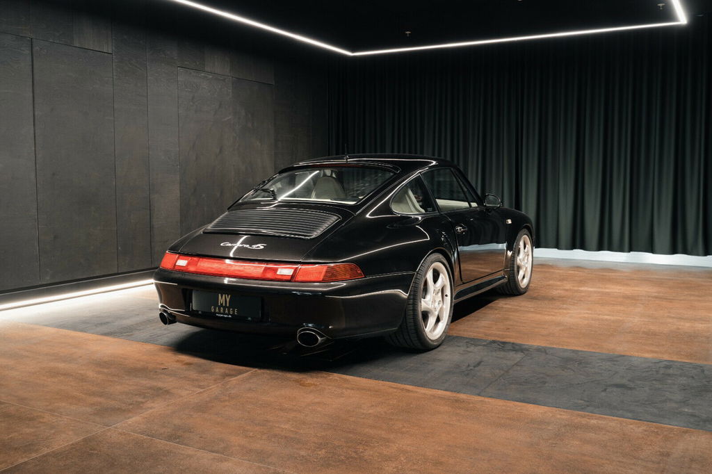 Porsche 993 Carrera 4S