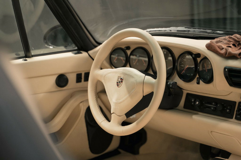 Porsche 993 Carrera 4S