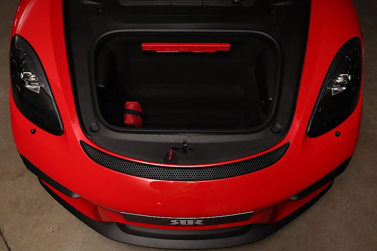 Porsche 718 Cayman GT4