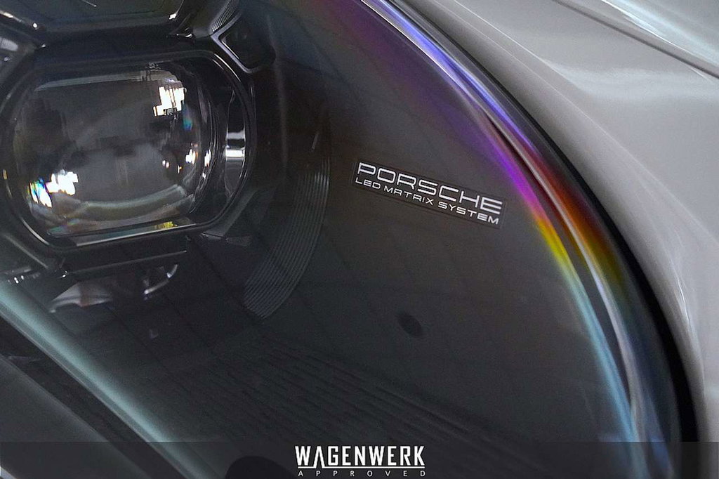 Porsche 992 Carrera 4