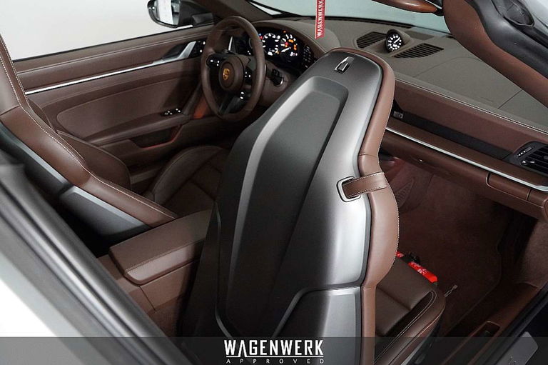 Porsche 992 Targa 4S