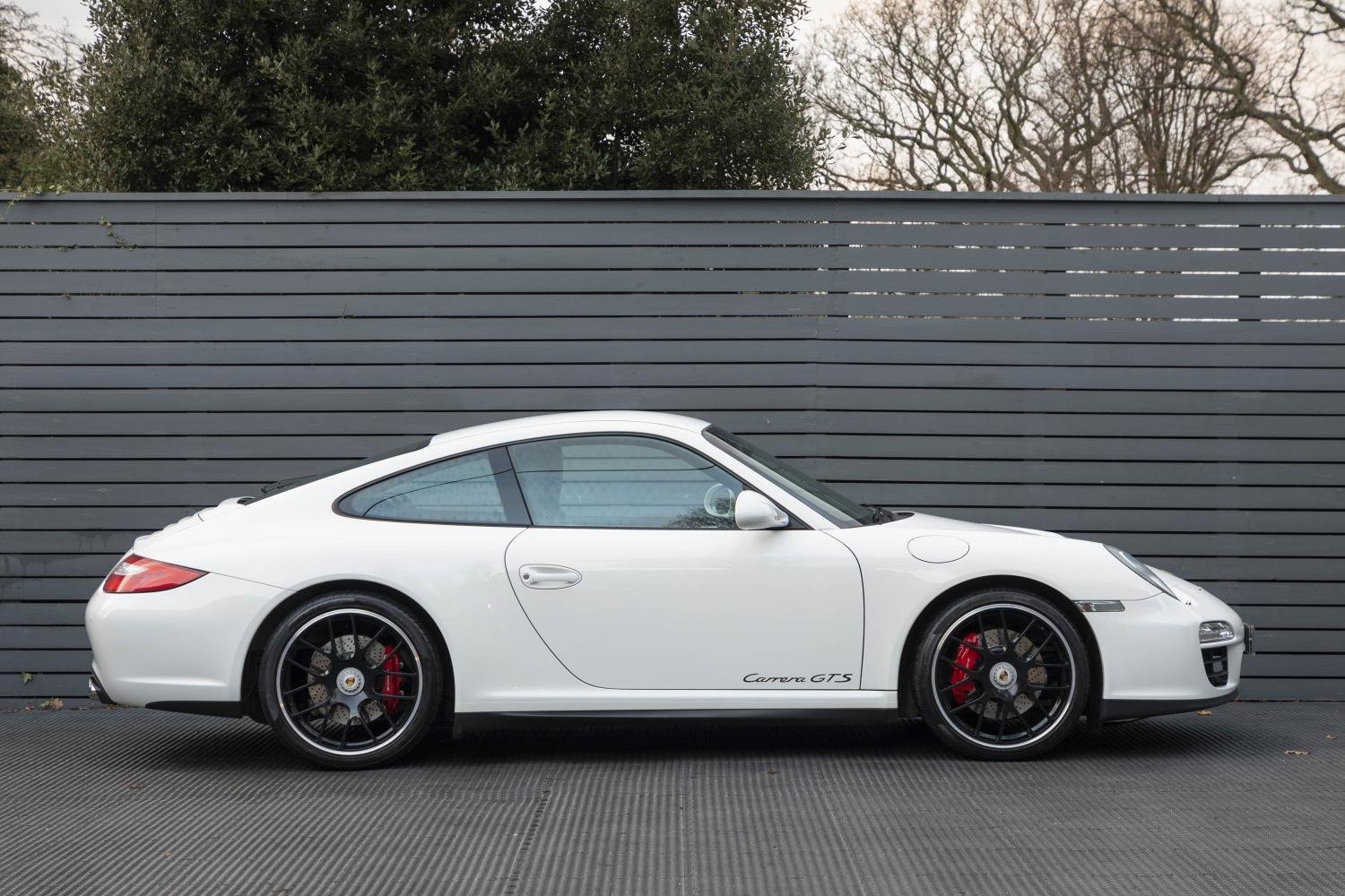 Porsche GTS - Das Best of der Porsche Welt -  - Magazine