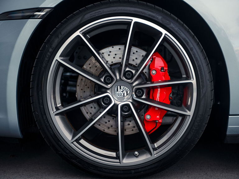 Porsche 992 Carrera 4S