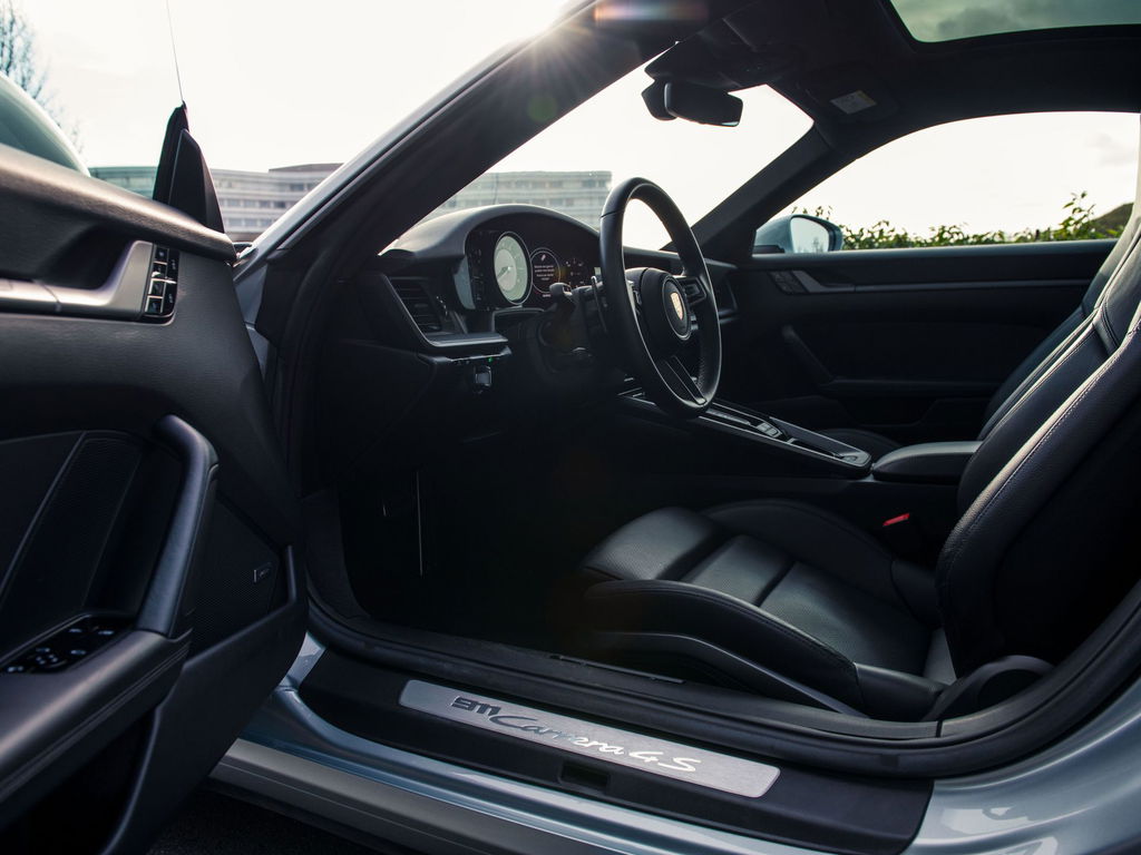 Porsche 992 Carrera 4S