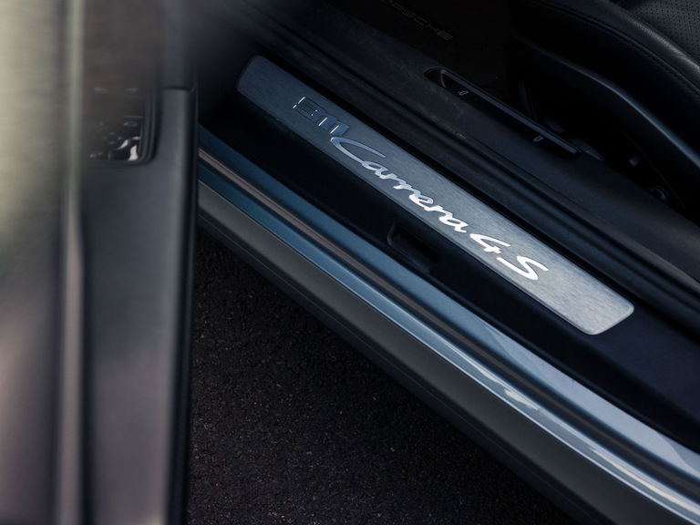 Porsche 992 Carrera 4S