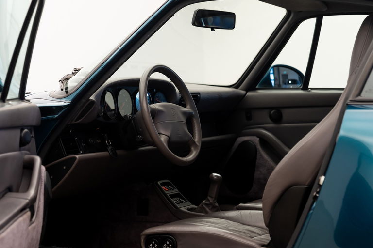 Porsche 993 Carrera 4S