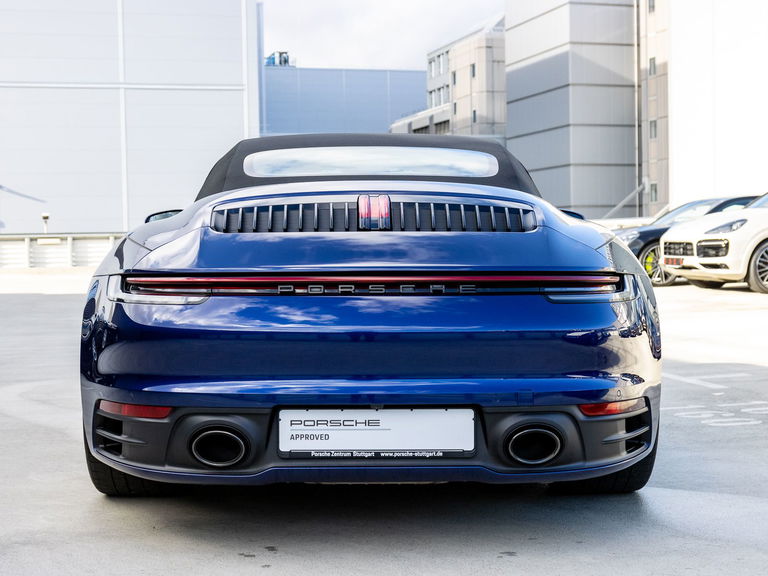 Porsche 992 Carrera