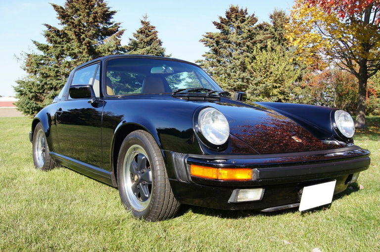 Porsche 911 Carrera 3.2