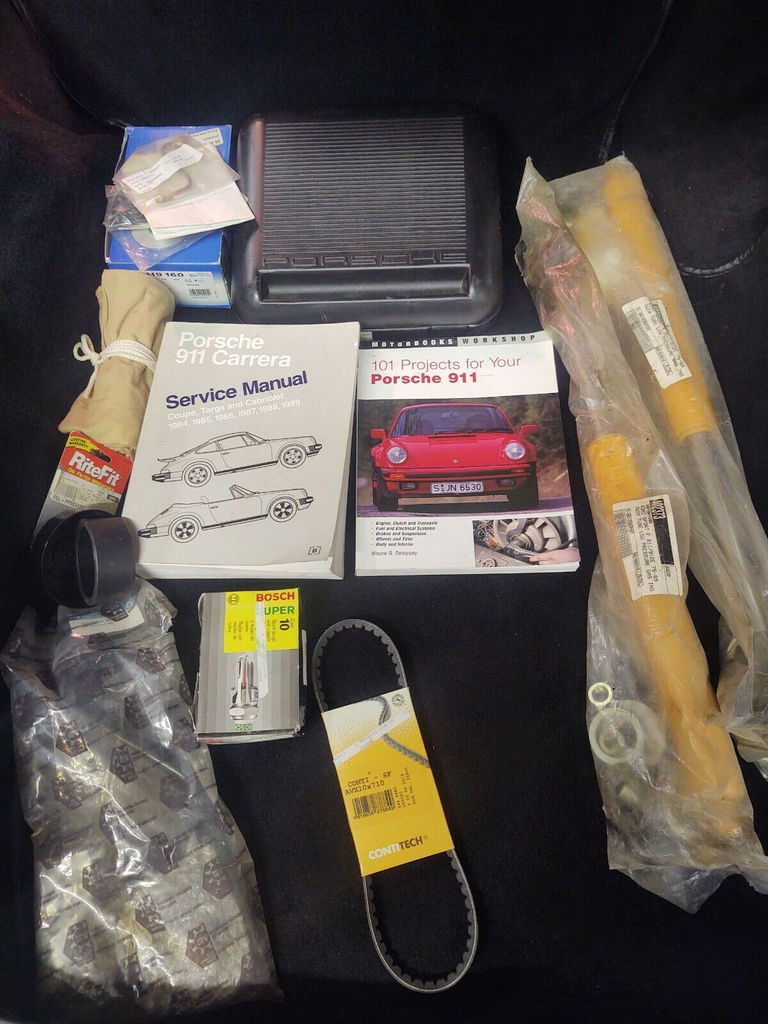 Porsche 911 Carrera 3.2 (US)