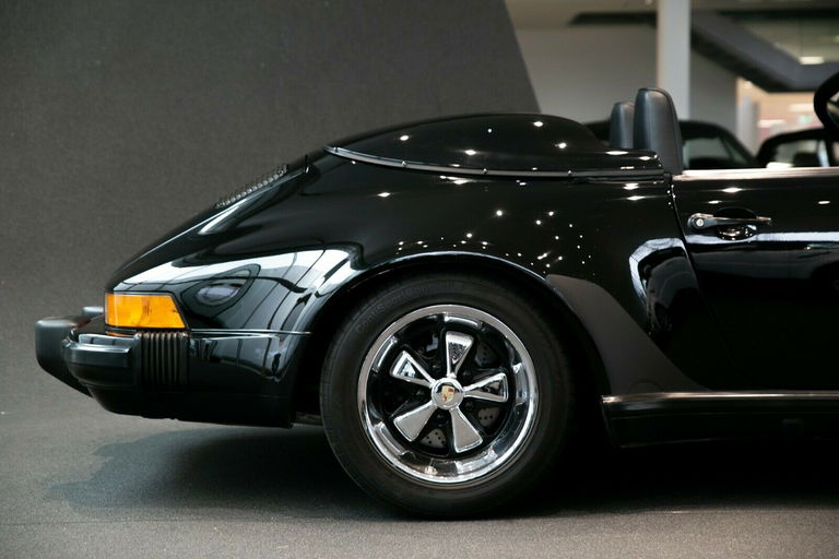 Porsche 911 Carrera 3.2 Speedster (US)