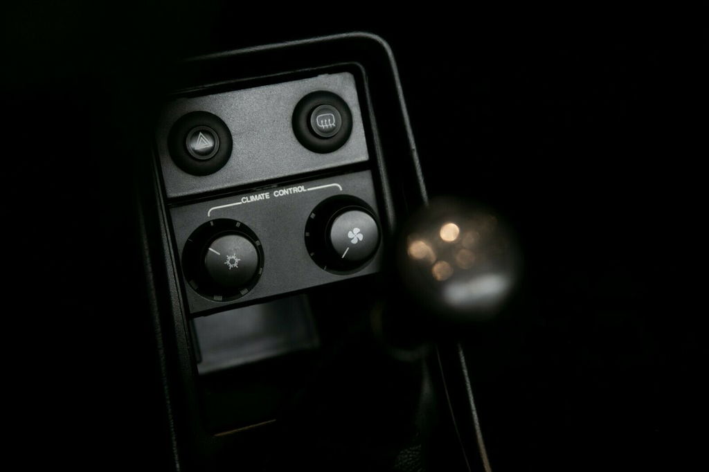 Porsche 911 Carrera 3.2 Speedster (US)