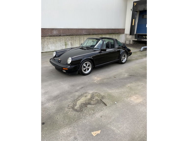 Porsche 911 Carrera 3.2