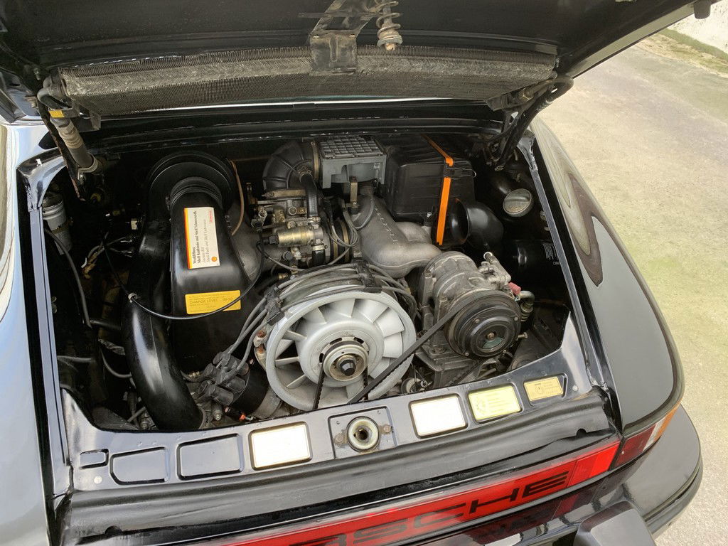 Porsche 911 Carrera 3.2