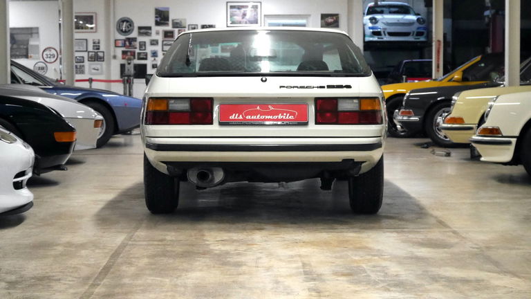 Porsche 924