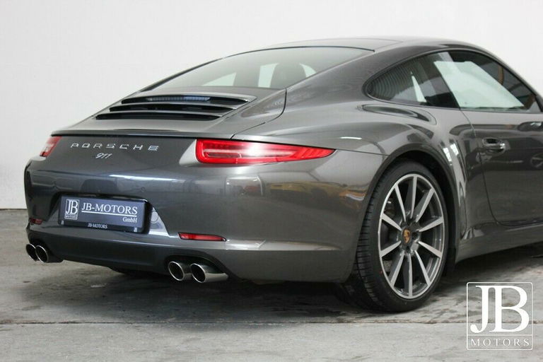 Porsche 991 Carrera