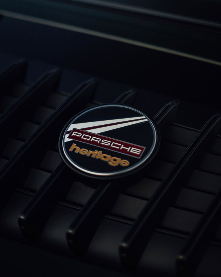 Porsche 992 Heritage Design Edition