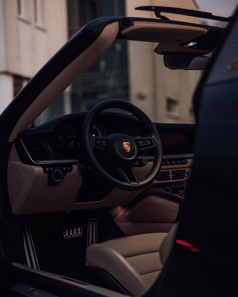 Porsche 992 Heritage Design Edition