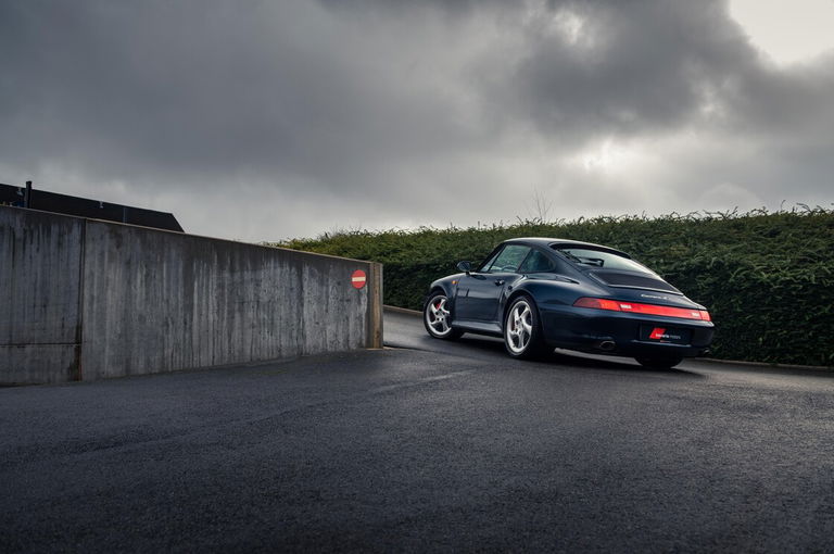 Porsche 993 Carrera 4S