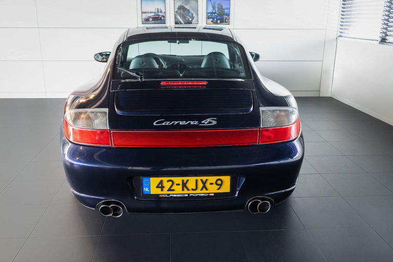 Porsche 996 Carrera 4S