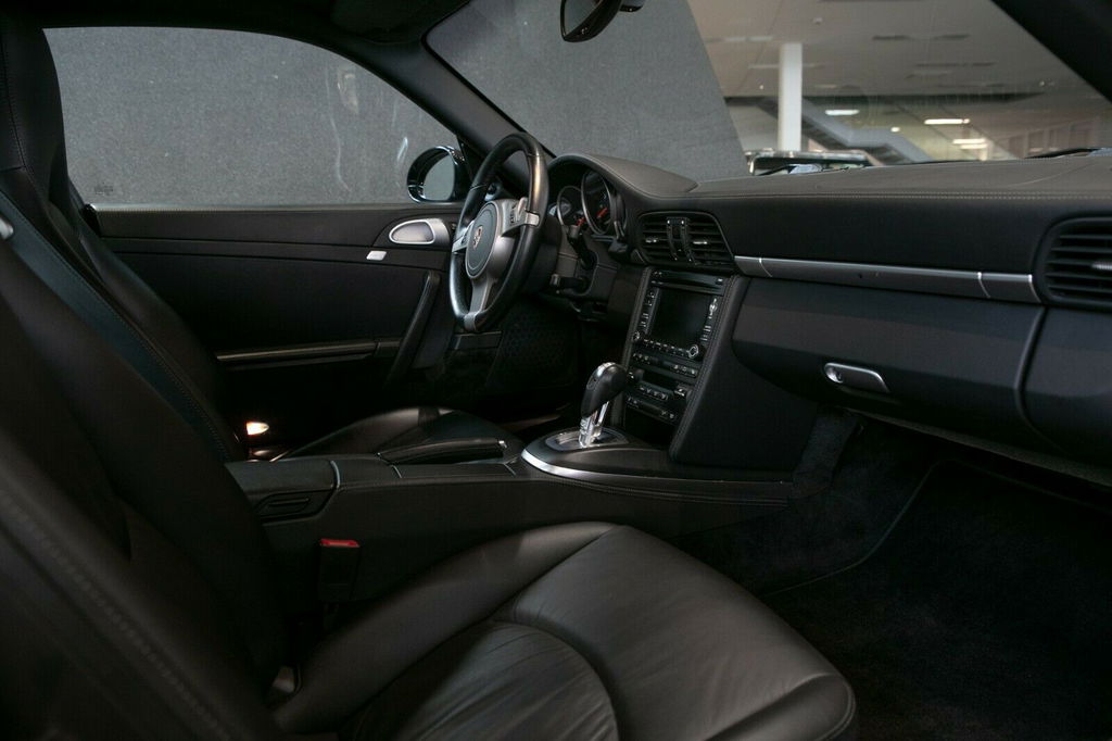 Porsche 997.2 Carrera 4S