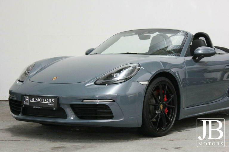 Porsche 718 Boxster S