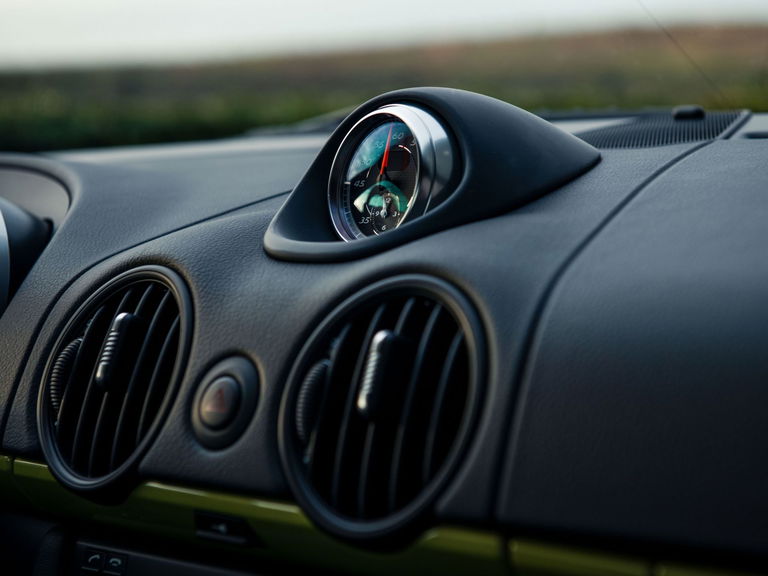 Porsche 987 Cayman R