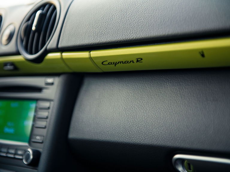 Porsche 987 Cayman R