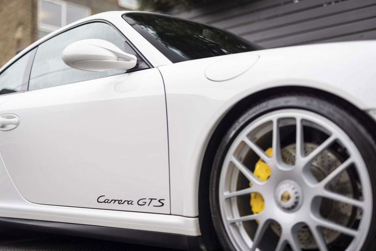 Porsche 997.2 Carrera GTS