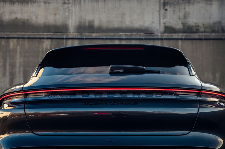 Porsche Taycan Turbo S Cross Turismo