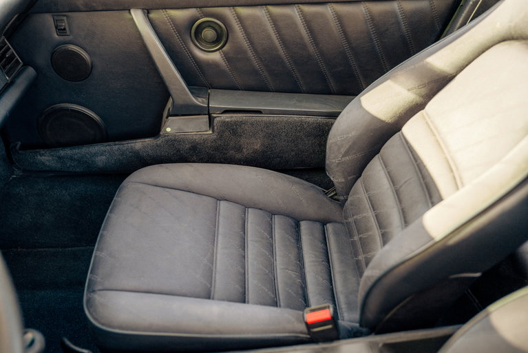 Porsche 964 Carrera 4