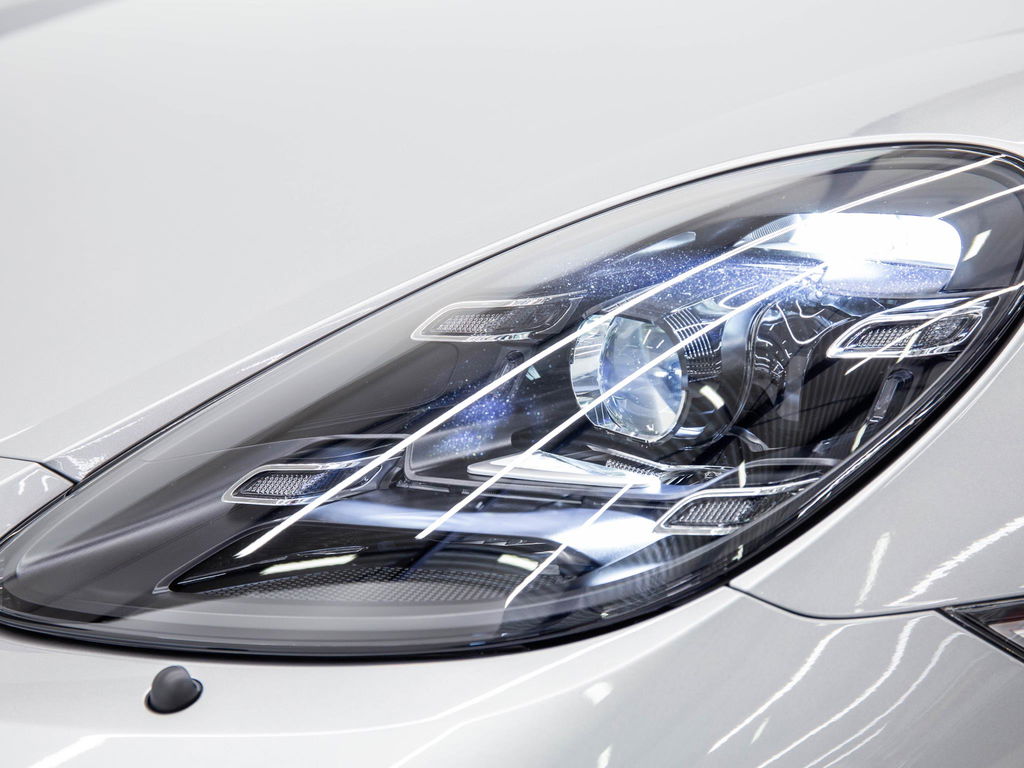 Porsche 718 Cayman GT4