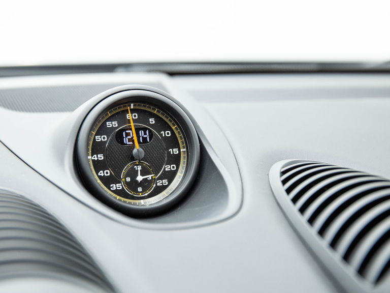 Porsche 718 Cayman GT4