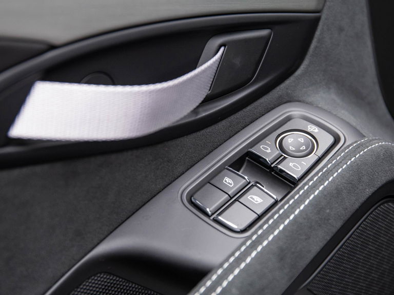 Porsche 718 Cayman GT4