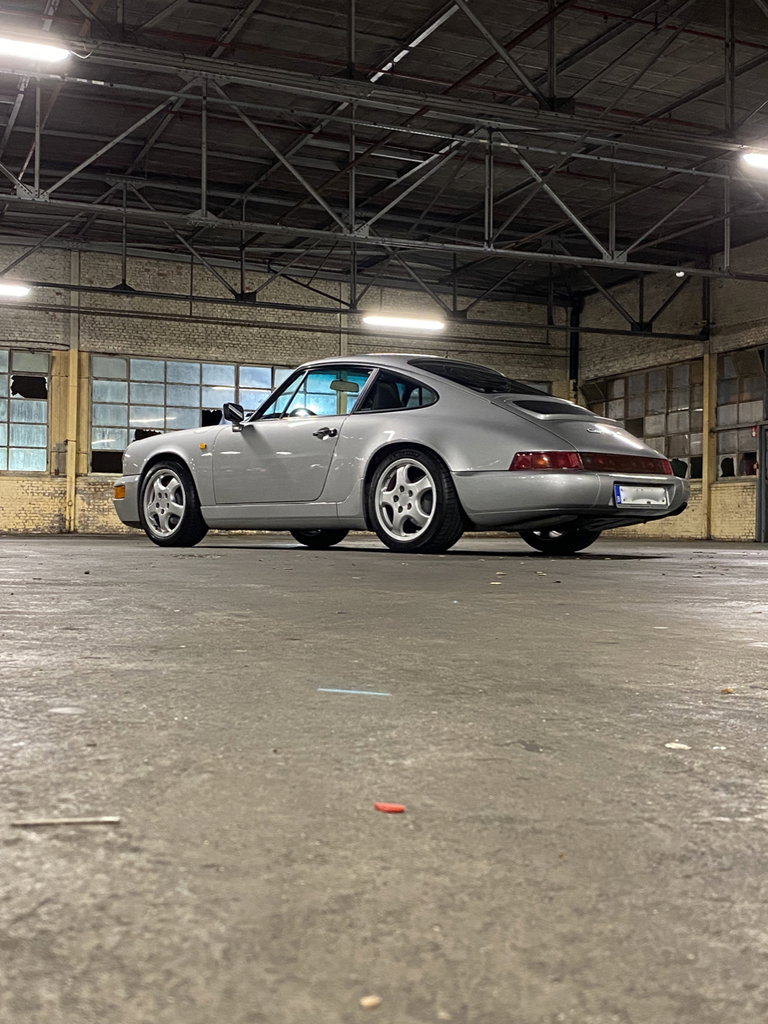 Porsche 964 Carrera 4