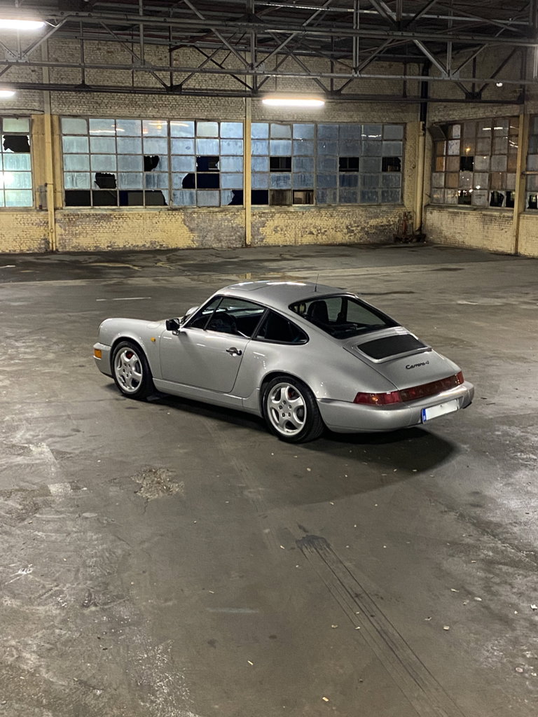 Porsche 964 Carrera 4