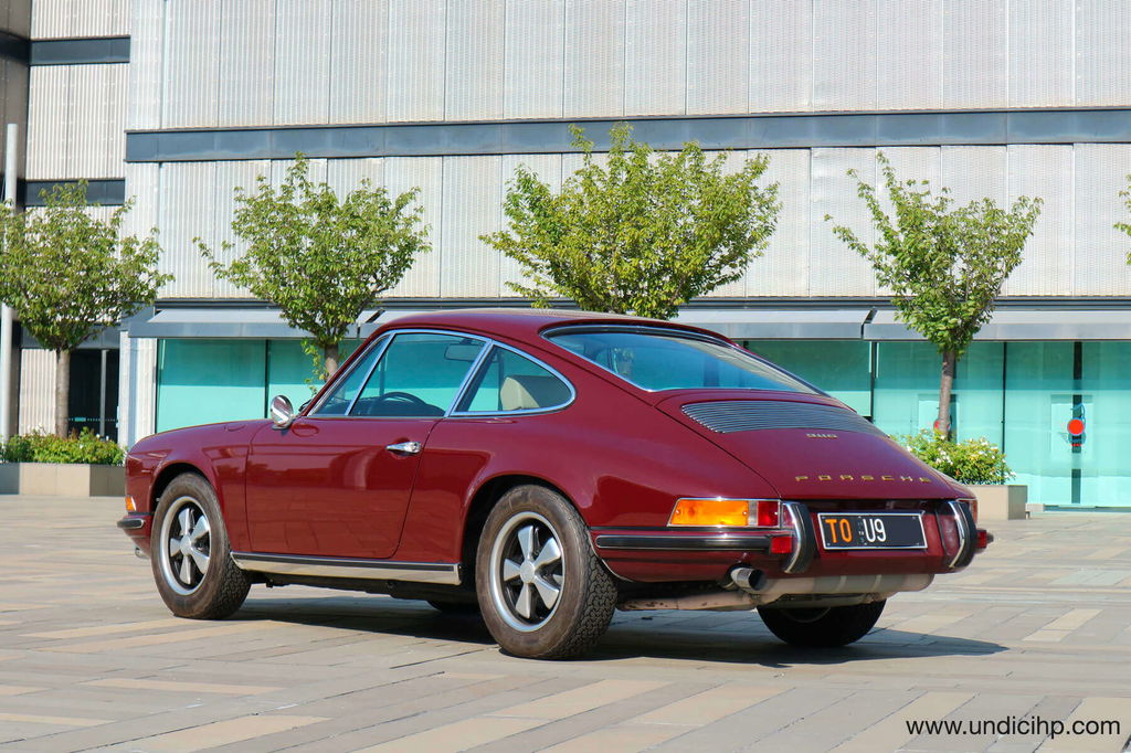 Porsche 911 S (F-Modell)