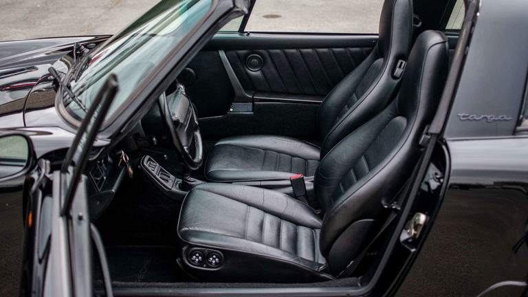 Porsche 964 Carrera 4