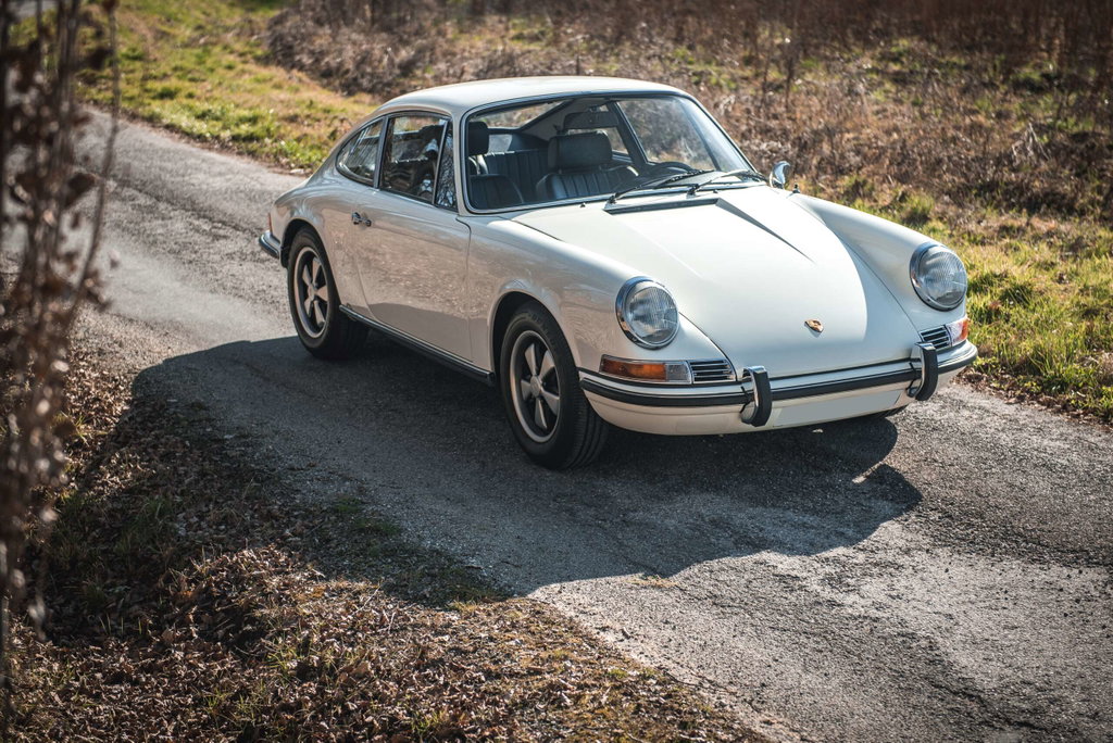 Porsche 911 E